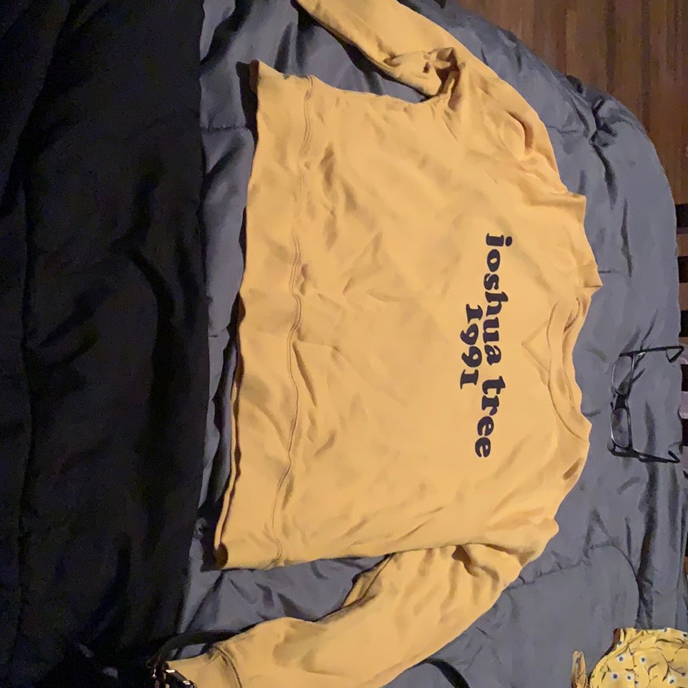 Sweat shirt